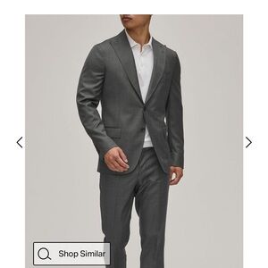 NEW grey men’s HAROLD’S Italian suit from Harry Rosen. 42 (EU52) jacket 36 waist